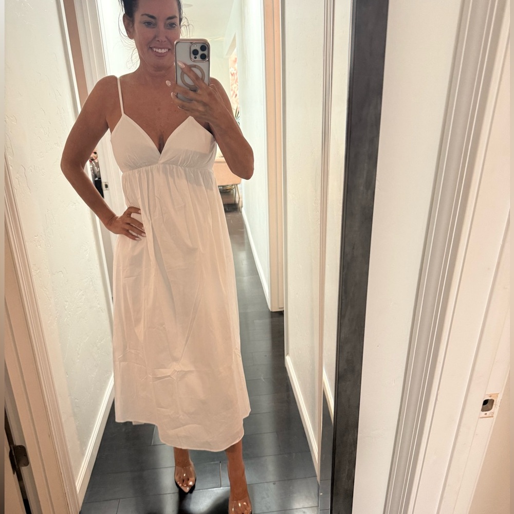 Commense White Sleeveless Midi Sundress